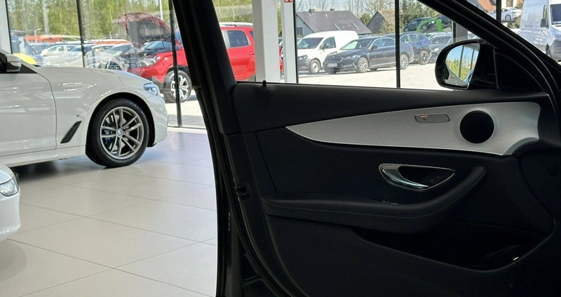 Mercedes-Benz Klasa E cena 148900 przebieg: 128525, rok produkcji 2021 z Czaplinek małe 781